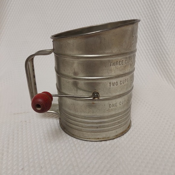 Vintage Bromwell's 3 Cup Flour Measuring Sifter Wood Crank Handle, Made In USA - Picture 4 of 6